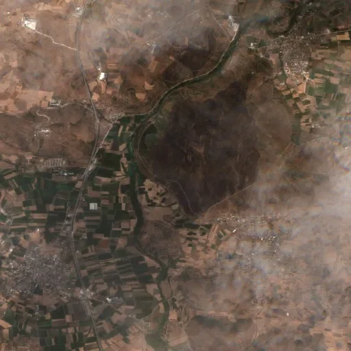 Incendio cerca de Akçakaya — Sentinel-2 true color