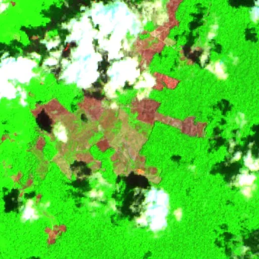 Incendio cerca de Apatou (14 oct) — Sentinel-2 SWIR (fuego)