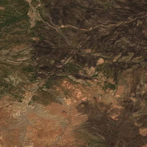 Incendio cerca de Bordj Oukhris (23 jul · SW) — Sentinel-2 true color