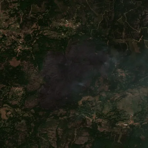 Wildfire near Calvos de Randín — Sentinel-2 true color