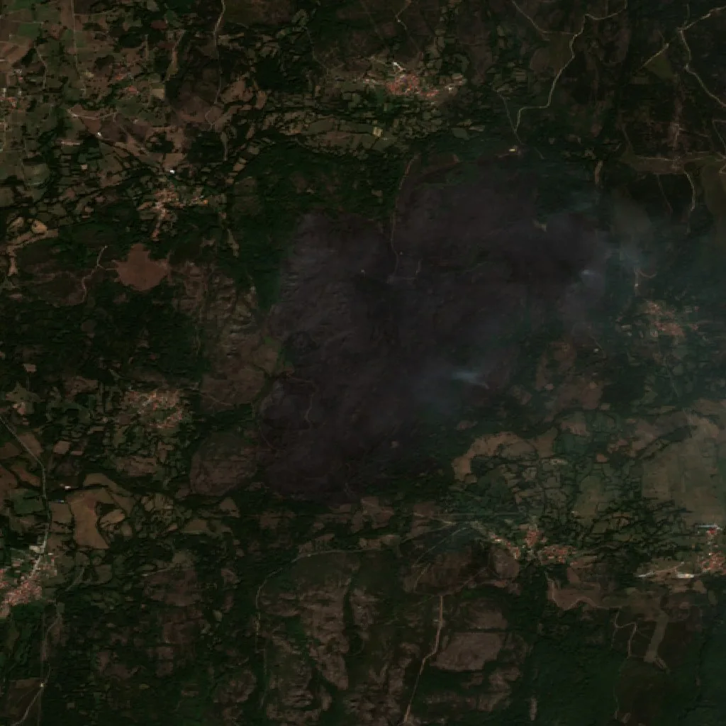 Incendio cerca de Calvos — Sentinel-2 true color