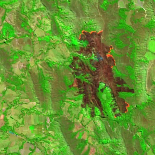 Wildfire near Capitólio — Sentinel-2 SWIR (fuego)