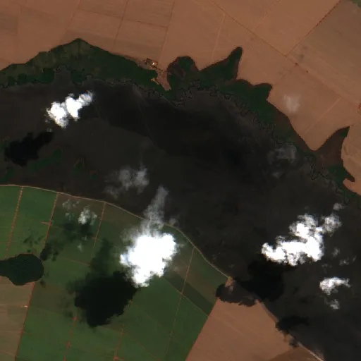 Incendio cerca de Chapadão do Céu — Sentinel-2 true color