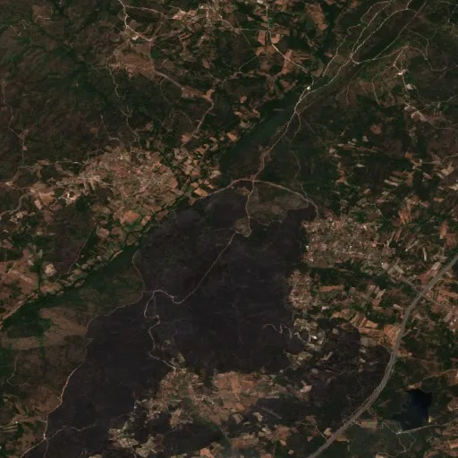Wildfire near Chaves — Sentinel-2 true color