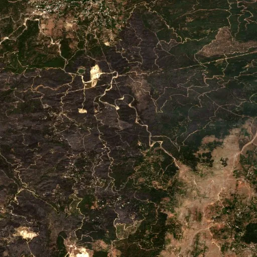 Incendio cerca de Çine — Sentinel-2 true color