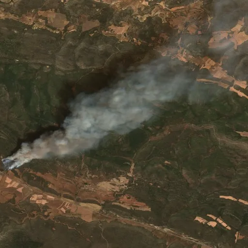 Wildfire near Corduente — Sentinel-2 true color
