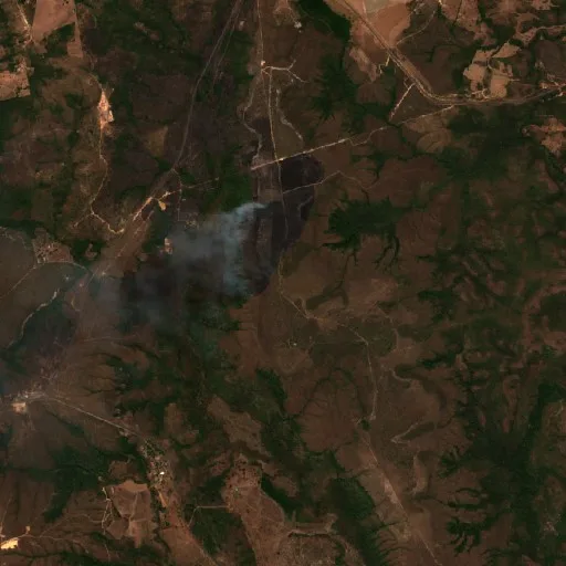 Incendio cerca de Dianópolis (27 ago) — Sentinel-2 true color