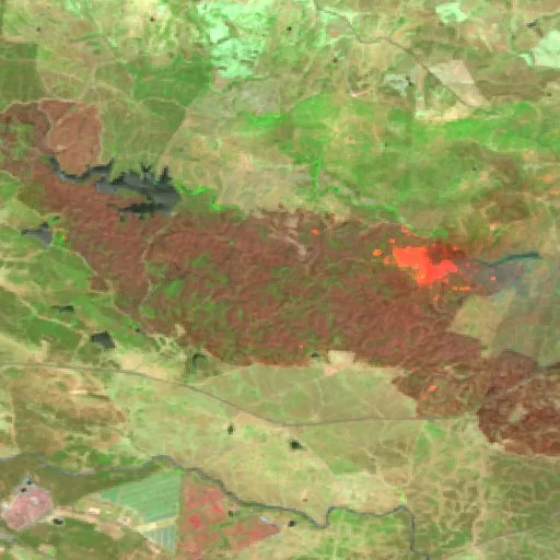 Wildfire near El Cerro de Andévalo — Sentinel-2 SWIR (fuego)