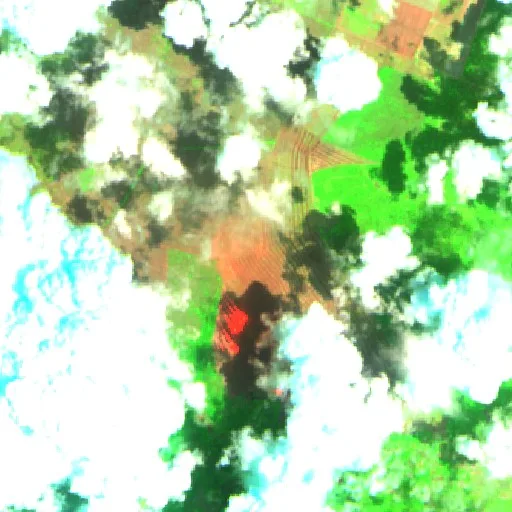 Wildfire near Estreito (Oct 30) — Sentinel-2 SWIR (fuego)