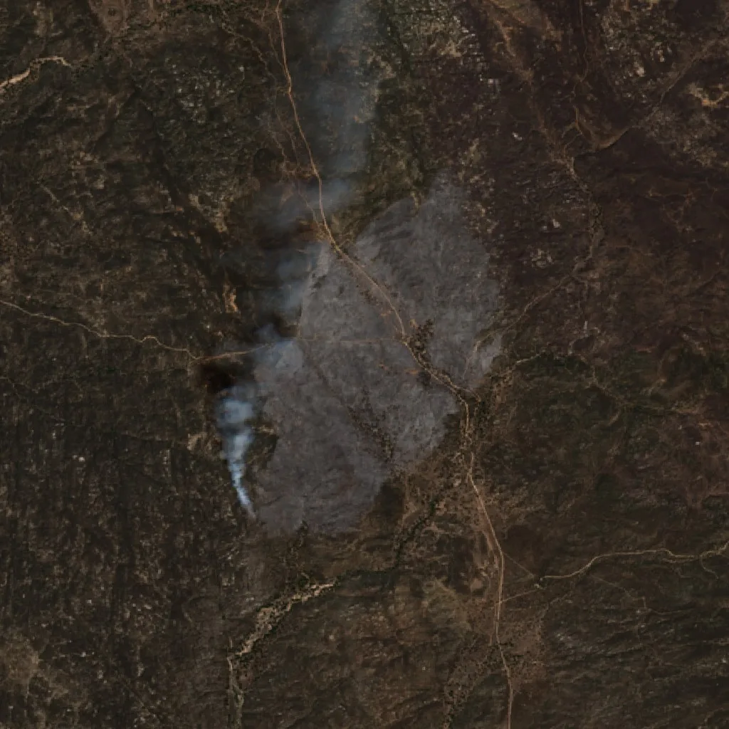Incendio cerca de Fraccionamiento del Valle (16 sep) — Sentinel-2 true color