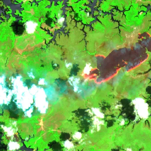 Wildfire near Guajará (Sep 16) — Sentinel-2 SWIR (fuego)