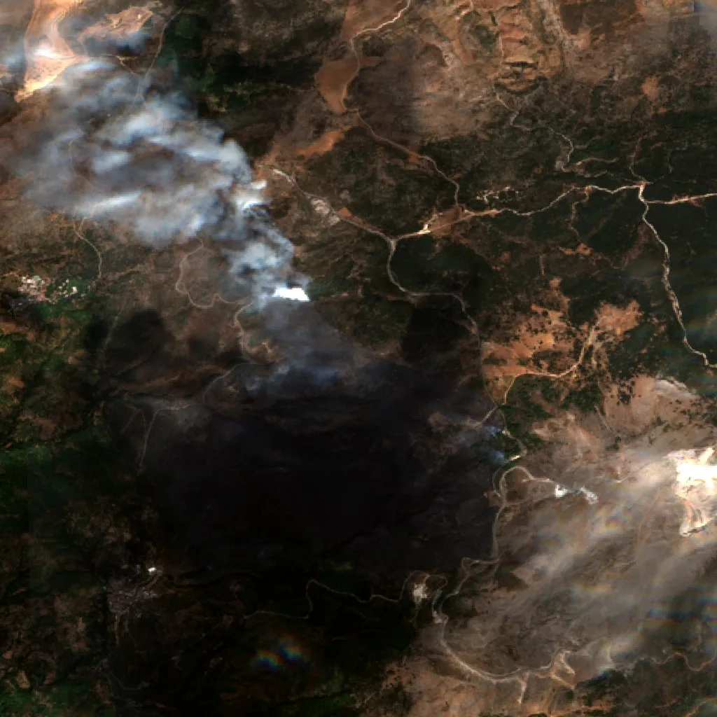 Wildfire near Igualeja (Sep 27) — Sentinel-2 true color