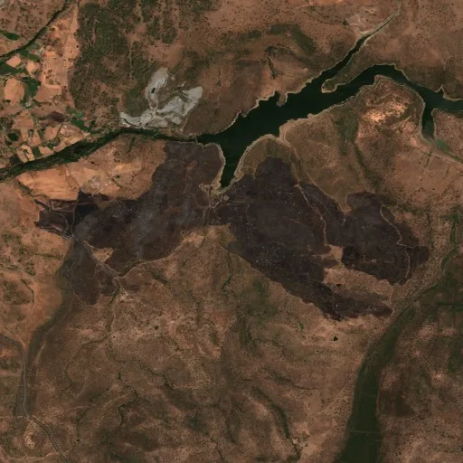 Wildfire near Jerez de los Caballeros (ES) — Sentinel-2 true color