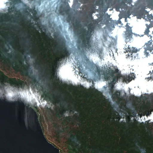 Incendio cerca de Kavieng District (15 oct) — Sentinel-2 true color