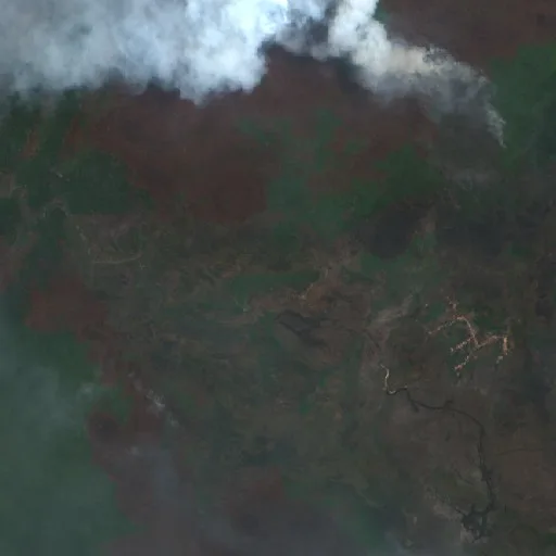 Incendio cerca de Kepi (27 sep · SW) — Sentinel-2 true color
