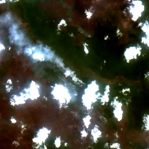 Incendio cerca de Kuala Pembuang (13 oct · E) — Sentinel-2 true color