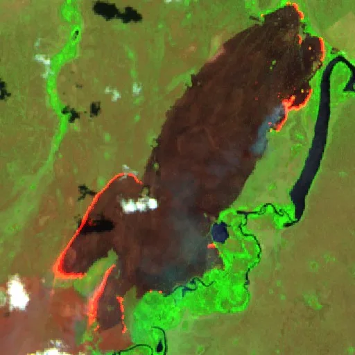 Wildfire near Lago Grande — Sentinel-2 SWIR (fuego)