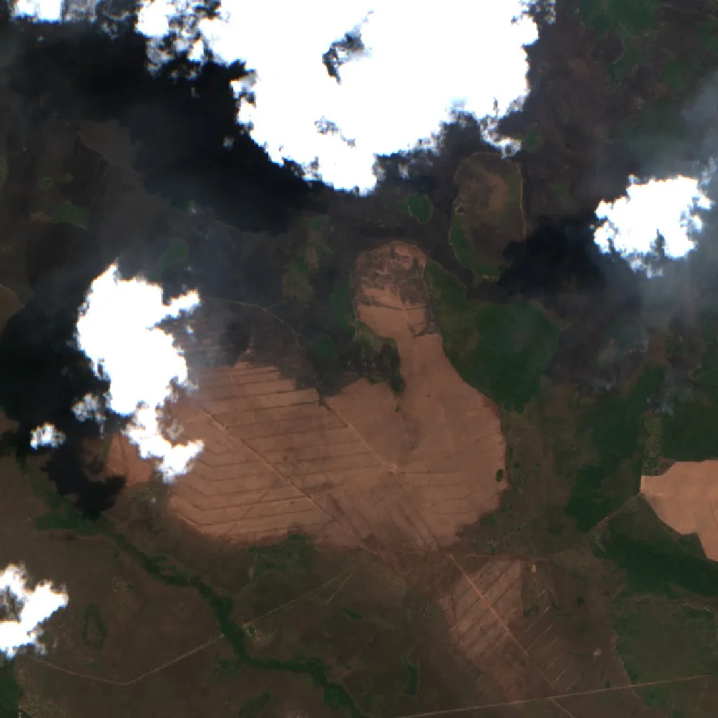 Wildfire near Luciara (Oct 1) — Sentinel-2 true color