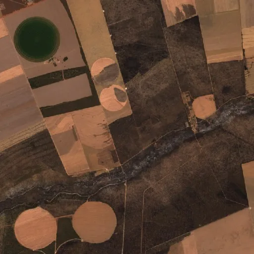Wildfire near Luis Eduardo Magalhães (Aug 22) — Sentinel-2 true color