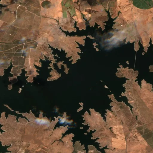 Wildfire near Luz — Sentinel-2 true color