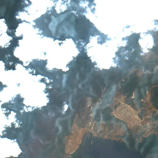 Wildfire near Maba — Sentinel-2 true color
