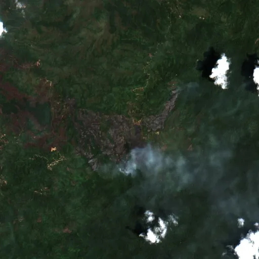 Wildfire near Mamasa — Sentinel-2 true color