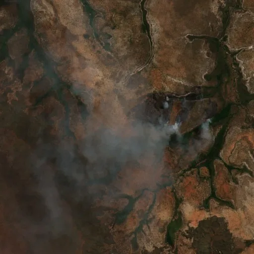 Wildfire near Mateiros (Aug 31 · NW) — Sentinel-2 true color