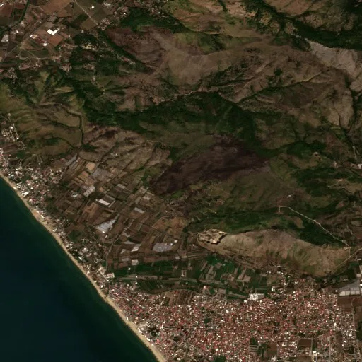 Wildfire near Mondragone — Sentinel-2 true color