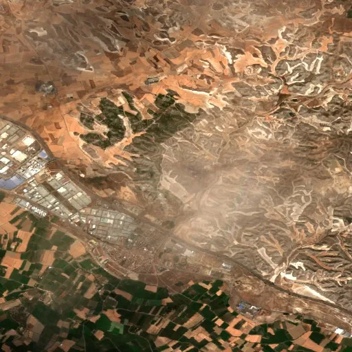 Wildfire near Puebla de Alfindén — Sentinel-2 true color