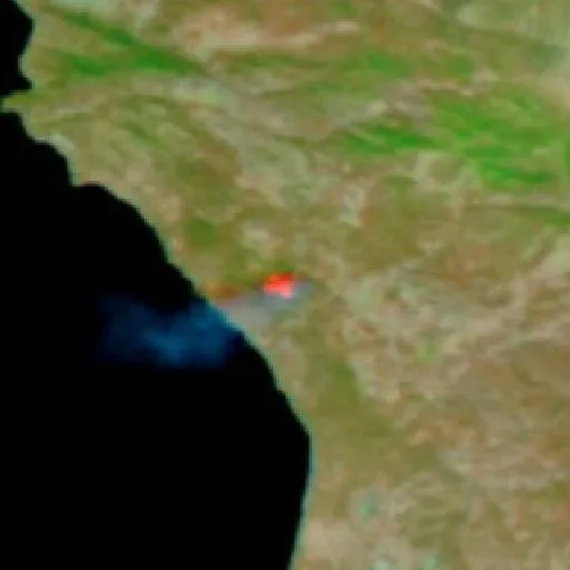 Wildfire near San Vicente (Oct 5), MX (2026) — Map & Containment