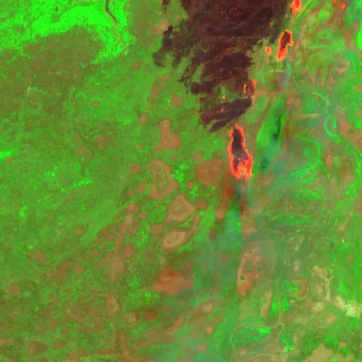 Wildfire near Sandolândia (Sep 21 · W) — Sentinel-2 SWIR (fuego)