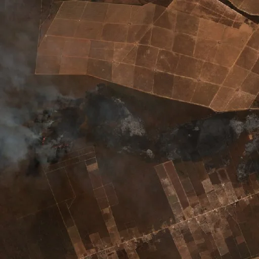 Wildfire near Santa Rita de Cássia (Aug 10) — Sentinel-2 true color