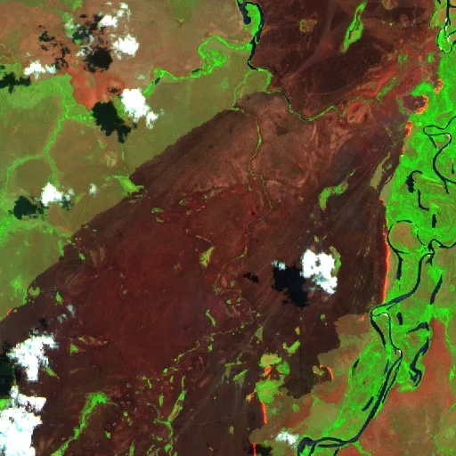 Wildfire near Santa Terezinha (Sep 21 · N) — Sentinel-2 SWIR (fuego)