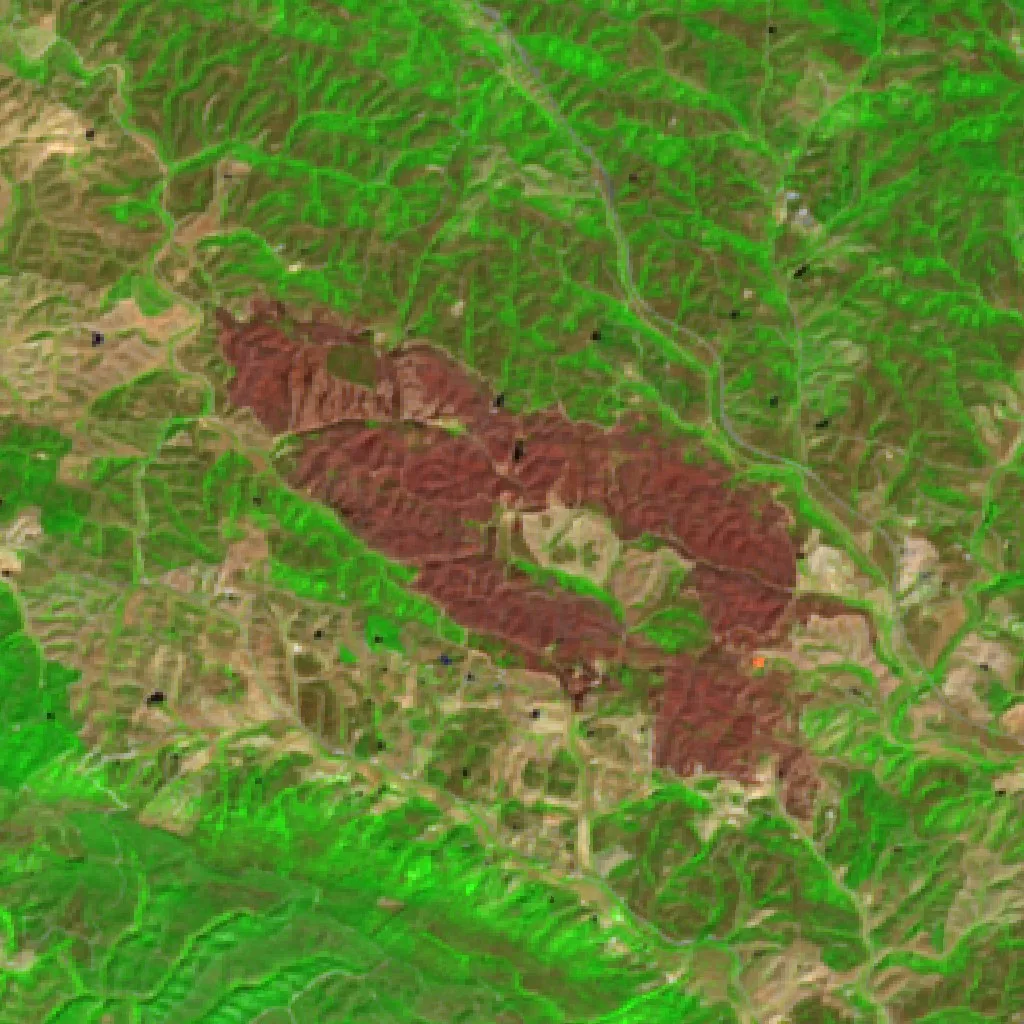 Wildfire near São Marcos da Serra (Sep 24) — Sentinel-2 SWIR (fuego)