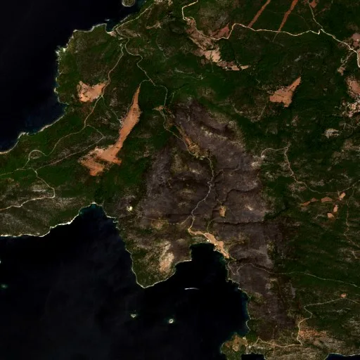 Wildfire near Skýros — Sentinel-2 true color