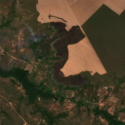Wildfire near Tasso Fragoso (Oct 7 · W) — Sentinel-2 true color