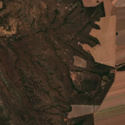 Wildfire near Unaí (Aug 31) — Sentinel-2 true color