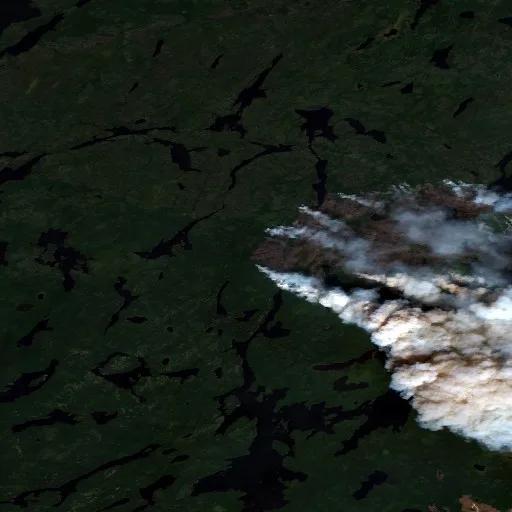 Incendio cerca de Thunder Bay (13 jul · NW) — Sentinel-2 true color