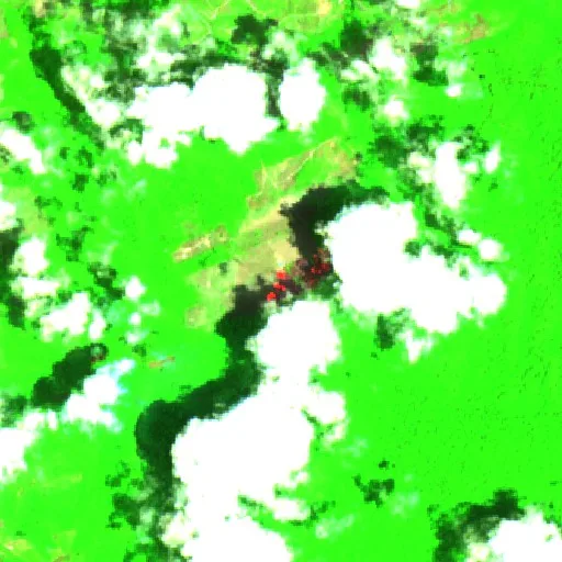 Wildfire near Uruará (Oct 22) — Sentinel-2 SWIR (fuego)