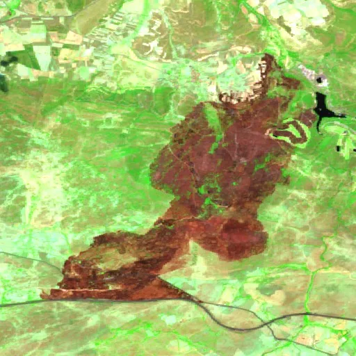 Incendio cerca de Vegas de Matute (8 ago) — Sentinel-2 SWIR (fuego)