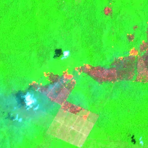 Incendio cerca de Vila de Curuá-Una (7 oct · W) — Sentinel-2 SWIR (fuego)