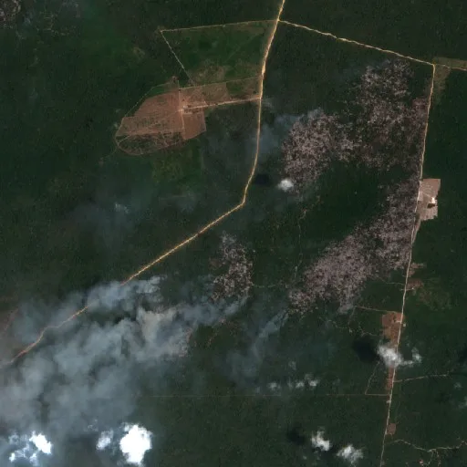 Incendio cerca de Vila de Curuá-Una (12 oct · NE) — Sentinel-2 true color