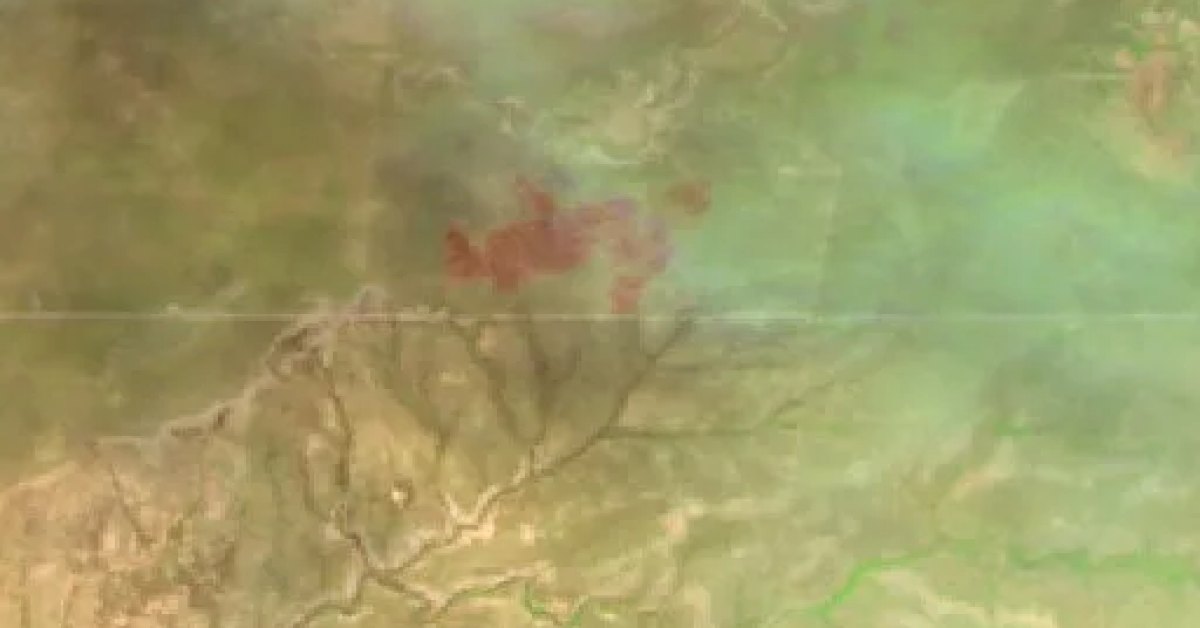 Laughlin Fire, MAXWELL, New Mexico (2026) — Map & Containment