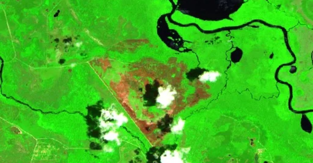 Shell Fire, Astor, Florida (2026) — Map & Containment