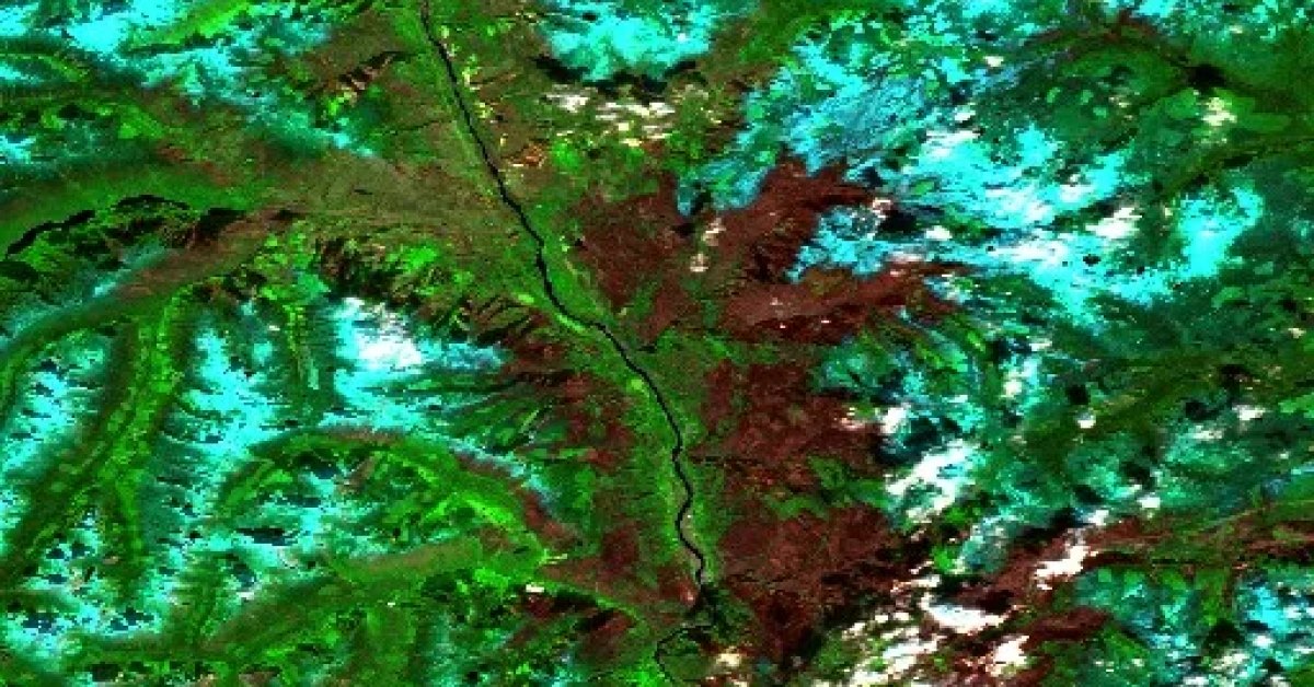 Ainslie Creek Fire, Chaumox, BC (2026) — Map & Containment